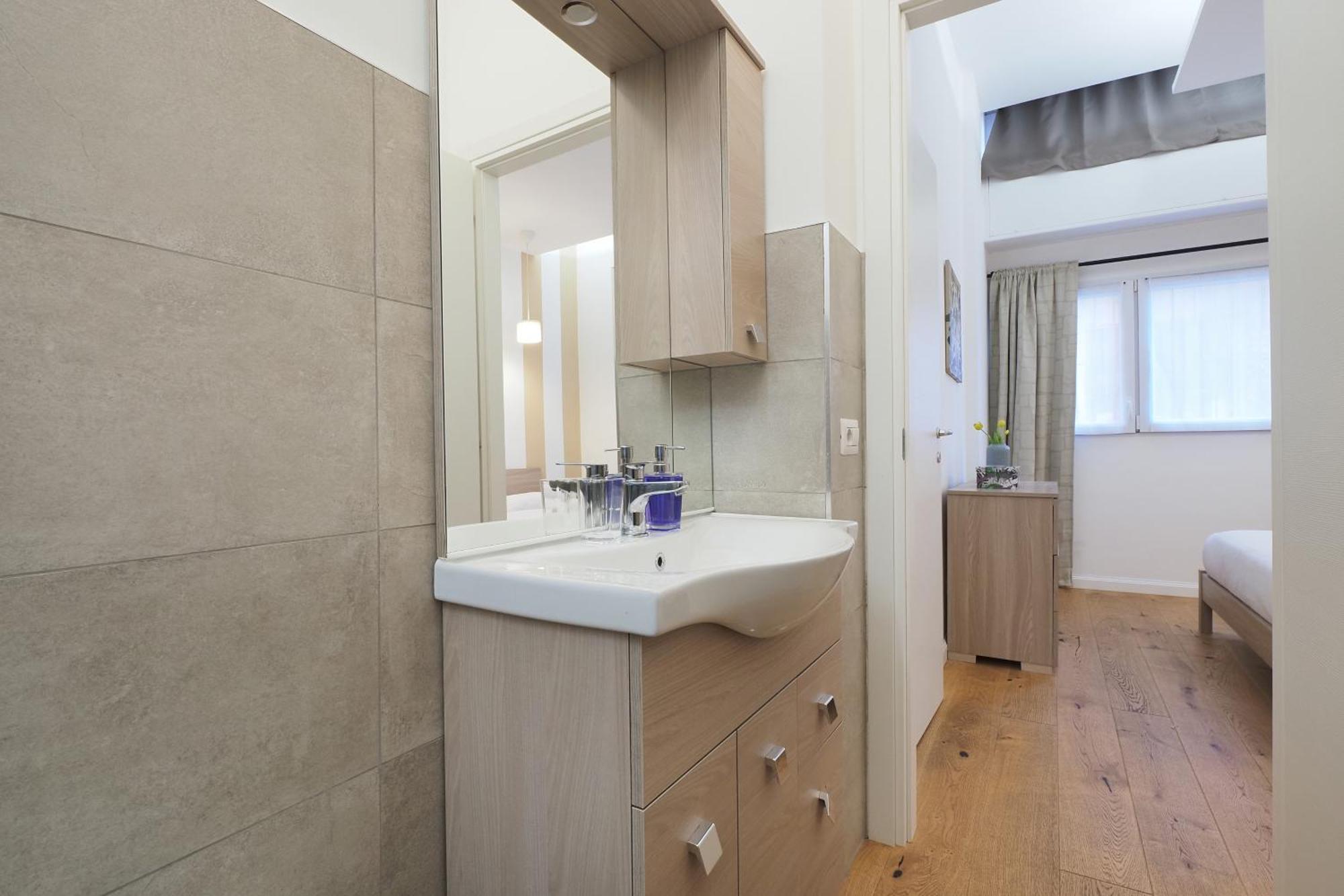 Primopiano - Gluck B Apartment Милано Екстериор снимка